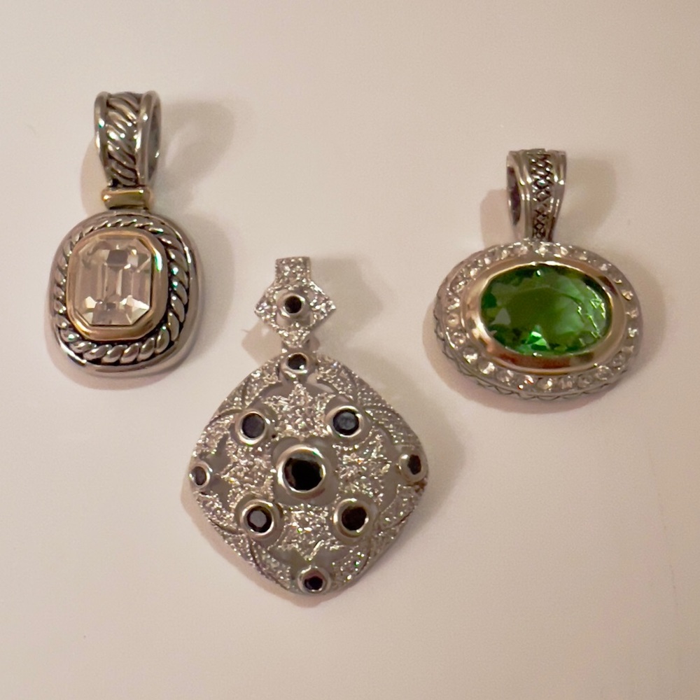 Lovely Pendant Bundle 🌼